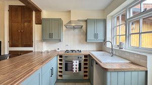 Photo 16- click for photo gallery